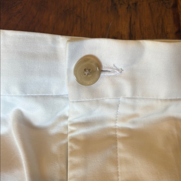 White Flat Front Men’s  Shorts for Casual Wear - Picture 2 of 9